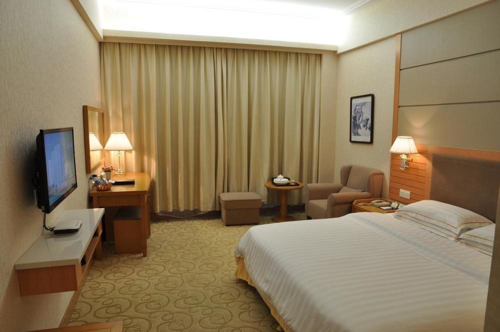 Garden Hotel Shantou Exteriör bild