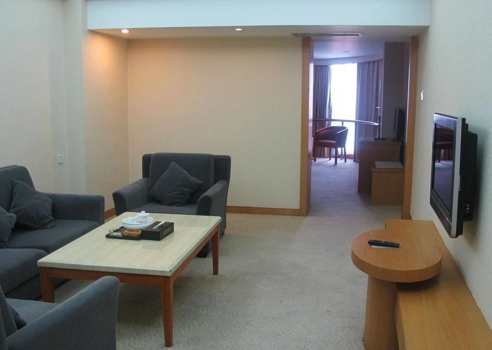 Garden Hotel Shantou Exteriör bild