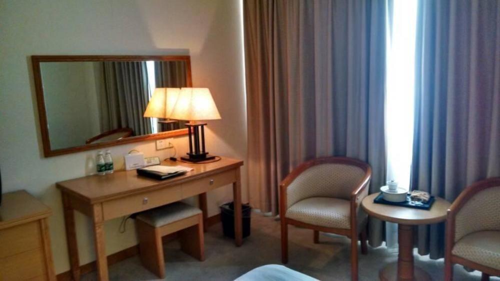 Garden Hotel Shantou Exteriör bild