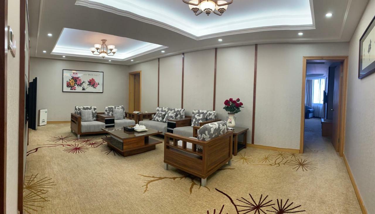 Garden Hotel Shantou Exteriör bild